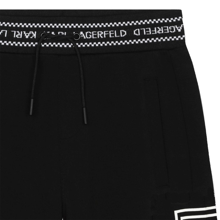 short set