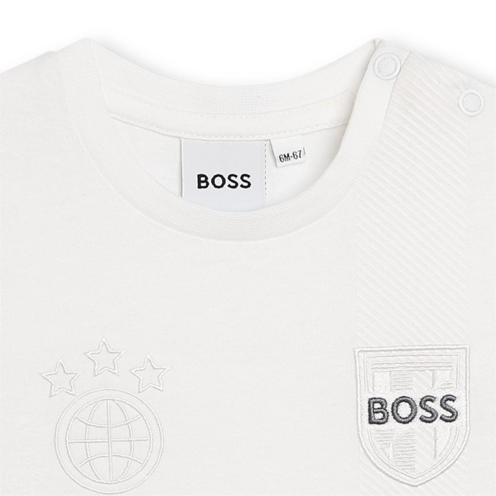 tee-shirt